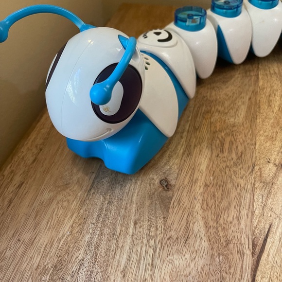 Fisher Price caterpillar - Picture 3 of 5